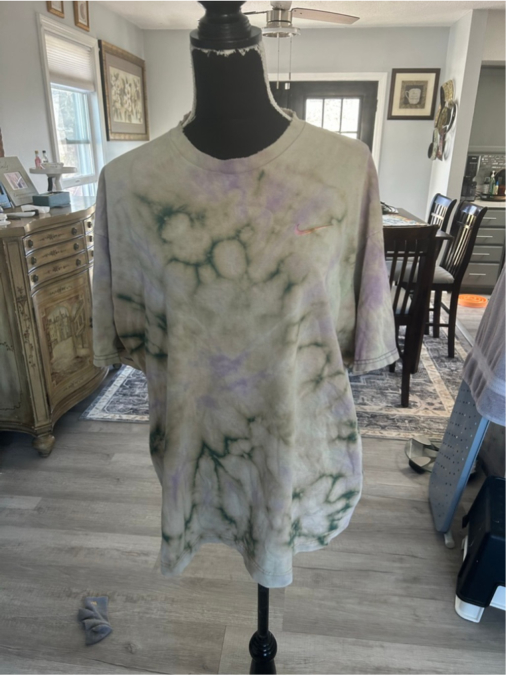 Distressed Women's Nike Tie-Dye Short Sleeve Tee XL Beige Purple